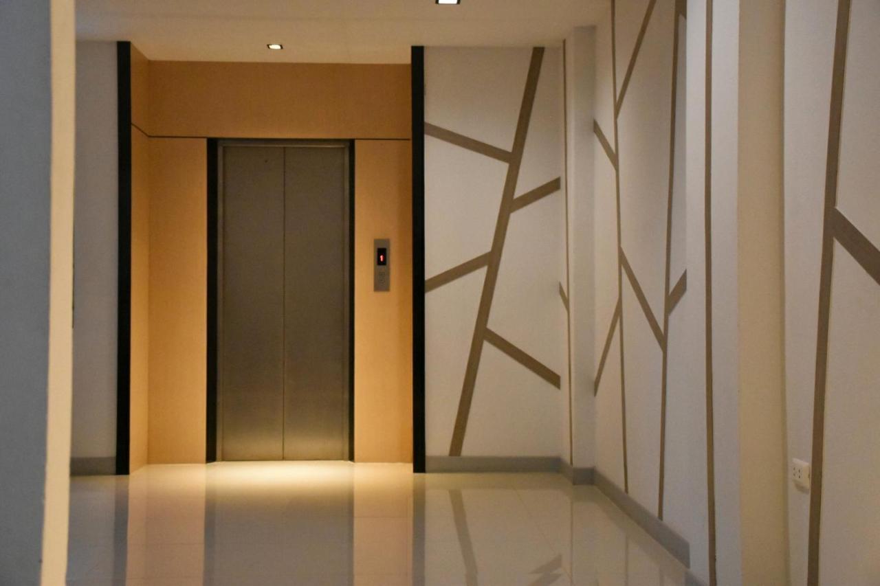 B Boutique Residence Сурат-Тхані Екстер'єр фото