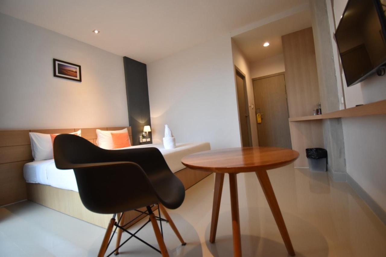 B Boutique Residence Сурат-Тхані Екстер'єр фото